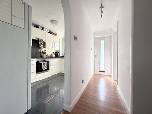 Entrance Hall- click for photo gallery